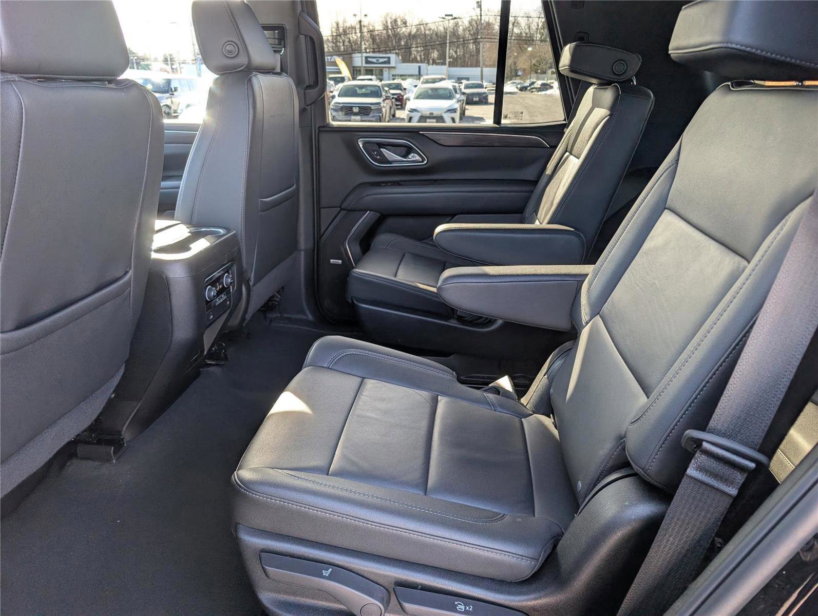 Used 2024 Chevrolet Tahoe LT AWD/4WD image 16