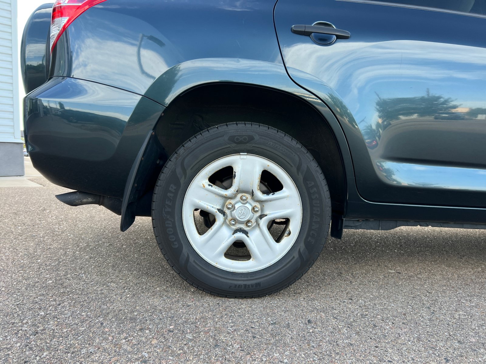 Used 2012 Toyota RAV4 4WD w/ Value Pkg image 24