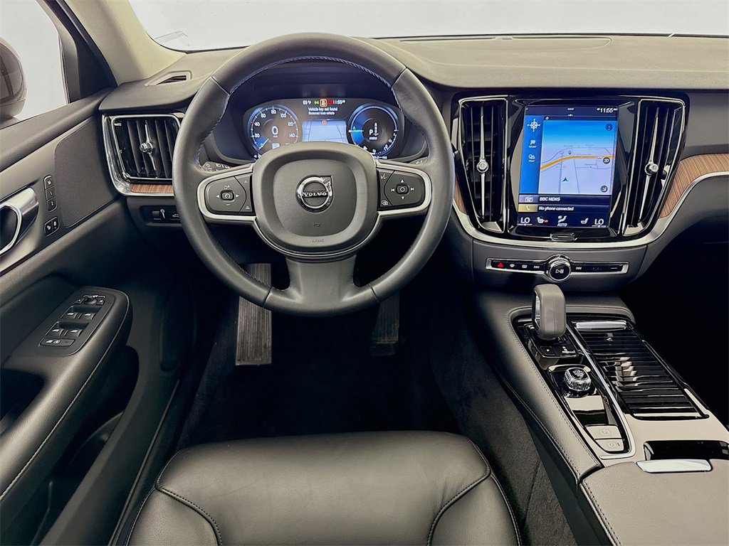 Used 2022 Volvo S60 T8 R-Design Expression w/ Premium Package image 24