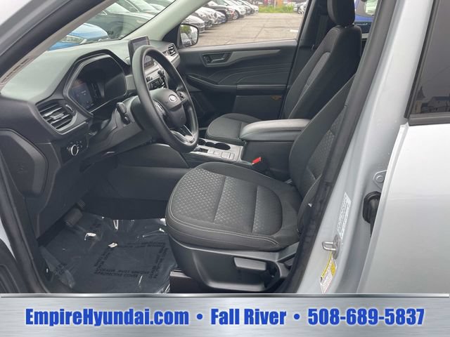 Used 2025 Ford Escape Active AWD/4WD image 18