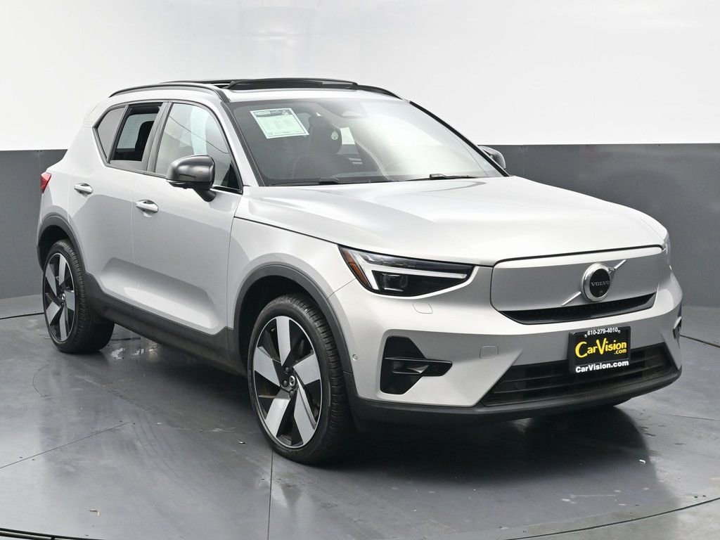 Used 2023 Volvo XC40 Recharge Ultimate w/ Protection Package Premier AWD/4WD image 3