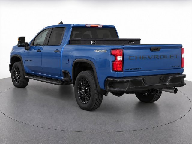 Used 2025 Chevrolet Silverado 2500 Custom w/ Custom Value Package AWD/4WD image 4