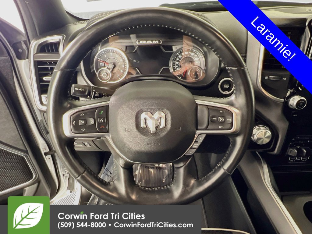 Used 2023 RAM 1500 Laramie AWD/4WD image 7