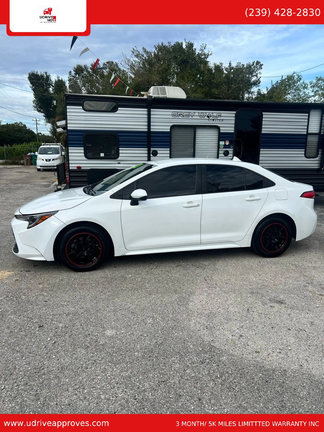 Used 2021 Toyota Corolla LE FWD image 3