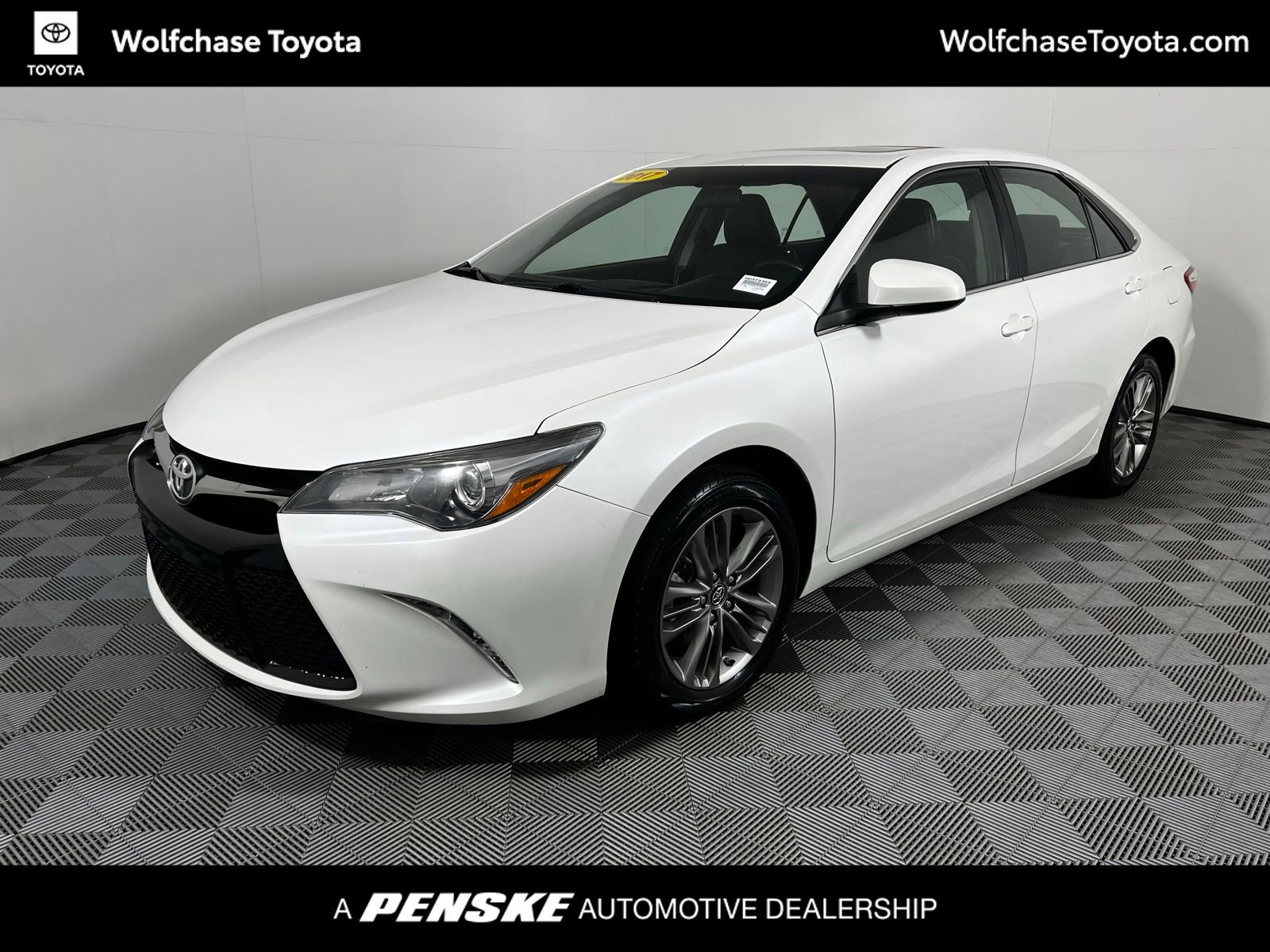Used 2017 Toyota Camry SE