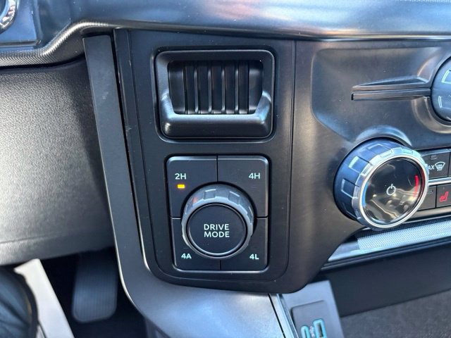 Used 2024 Ford F150 Lariat AWD/4WD image 27