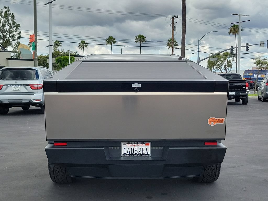 Used 2024 Tesla Cybertruck Cyberbeast AWD/4WD image 19