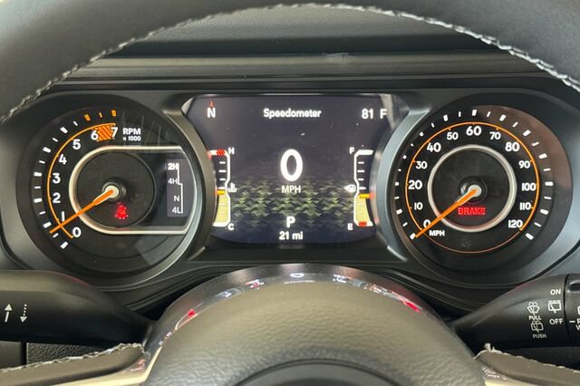 New 2027 Jeep Wrangler Unlimited Sahara AWD/4WD image 22