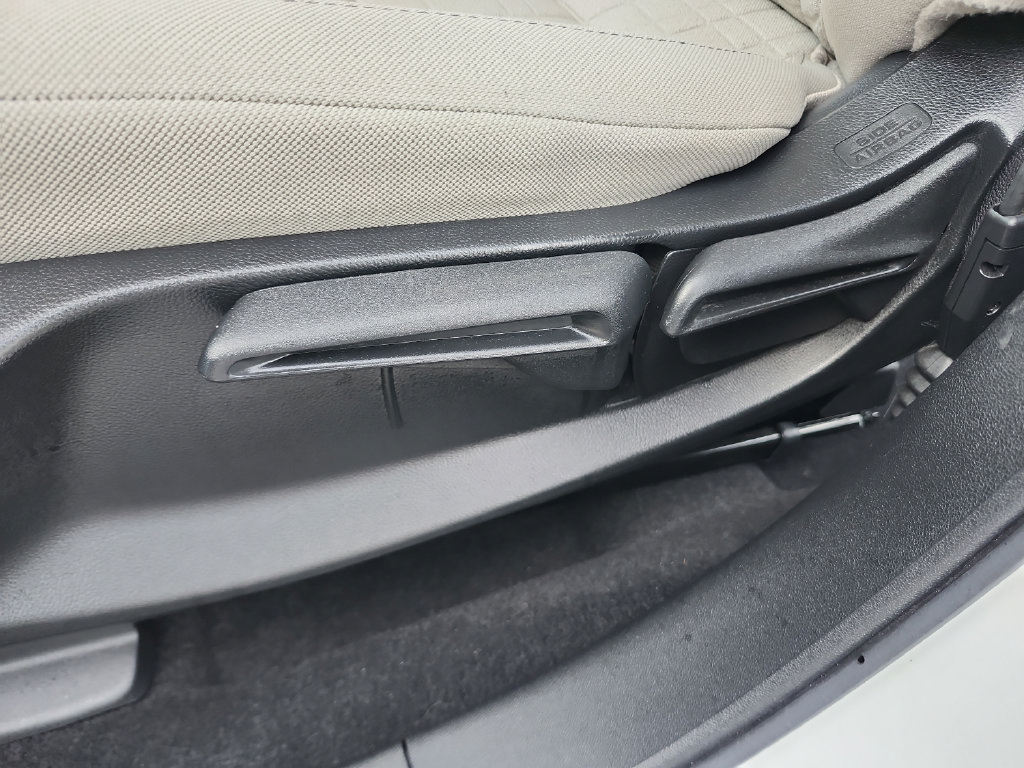 Certified 2024 Honda HR-V LX image 26