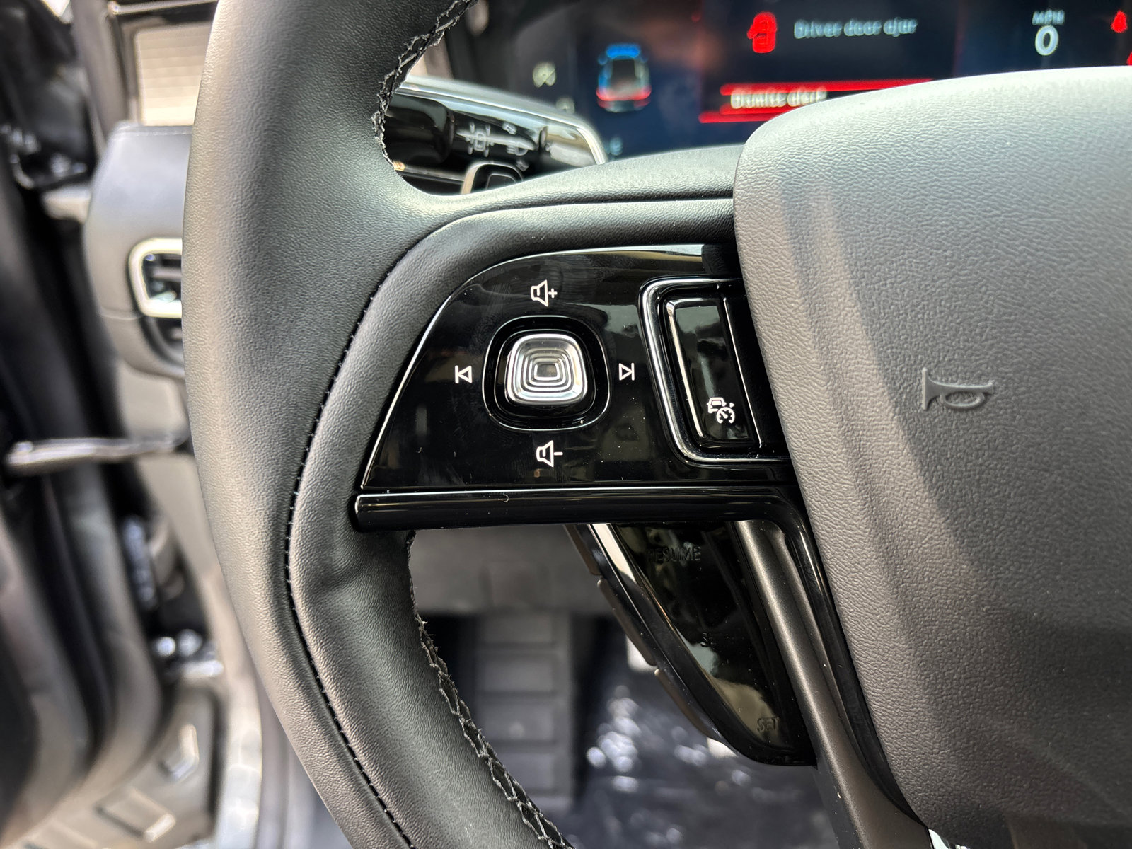 New 2026 Lincoln Corsair Premiere image 17