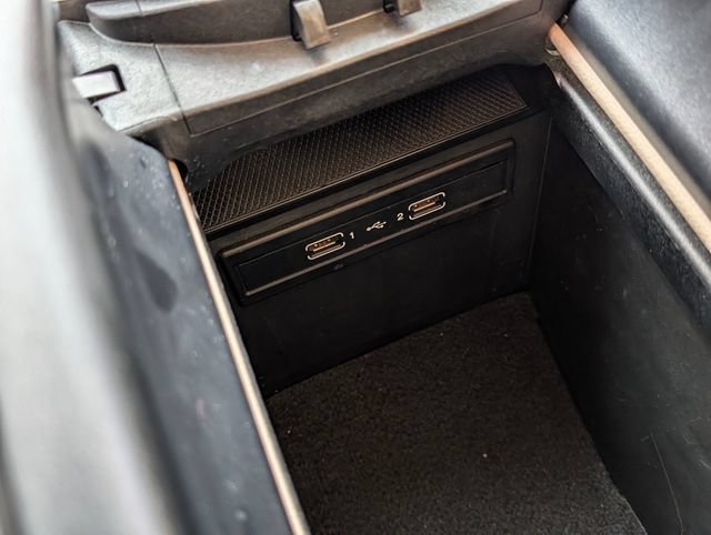 Used 2016 Mercedes-Benz GLC 300 image 29