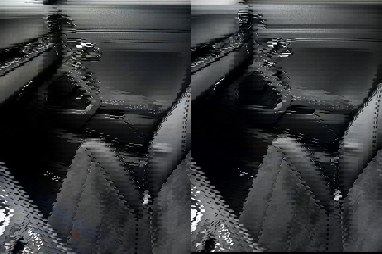 Used 2015 Porsche 911 Carrera GTS image 42