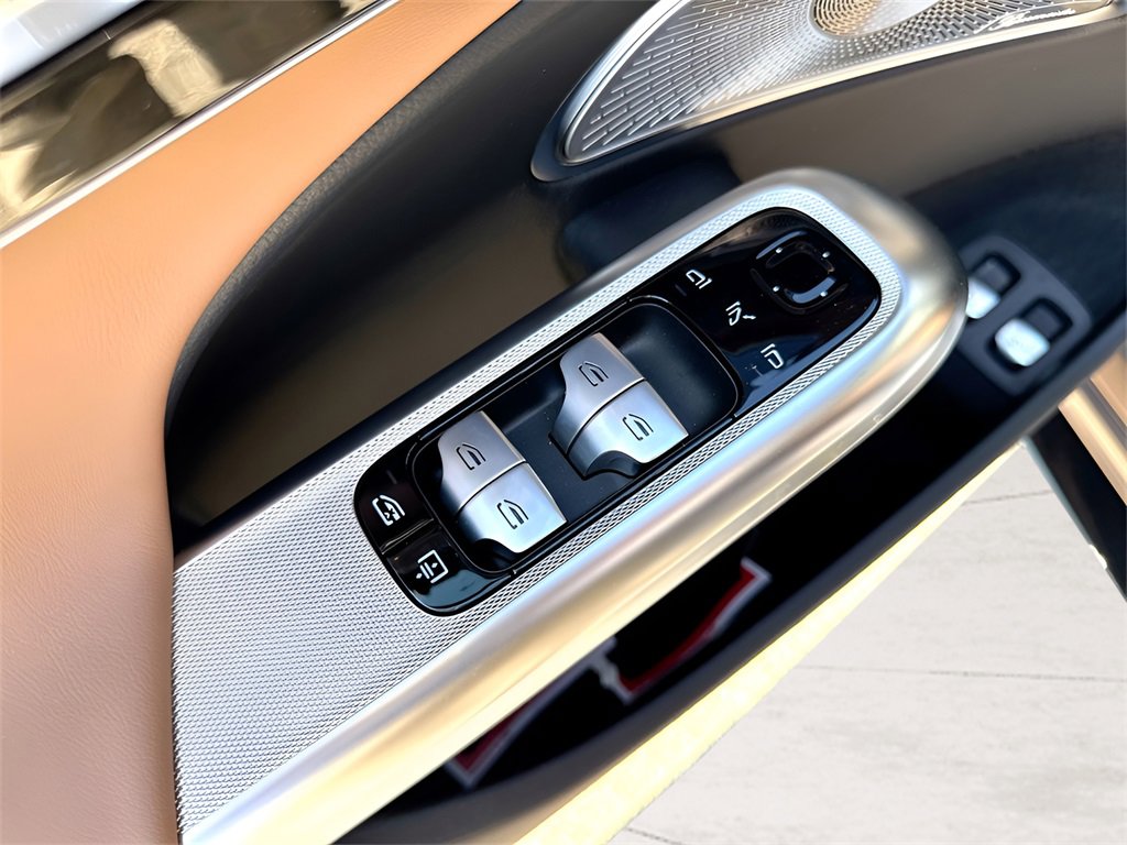 New 2026 Mercedes-Benz E 53 AMG e 4MATIC Sedan image 13