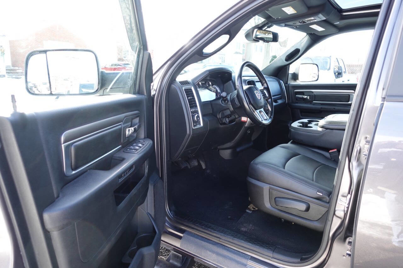 Used 2021 RAM 1500 Classic Warlock image 12