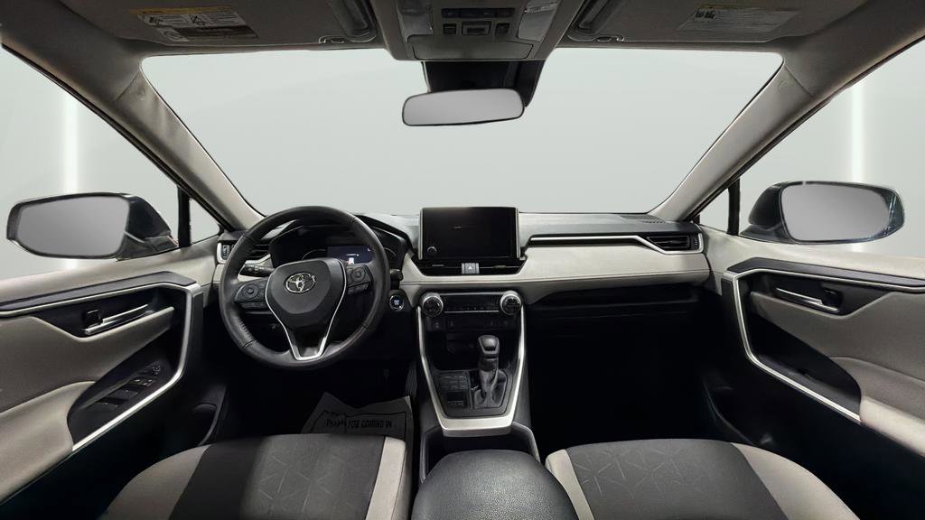 Used 2025 Toyota RAV4 XLE w/ Convenience Package AWD/4WD image 14