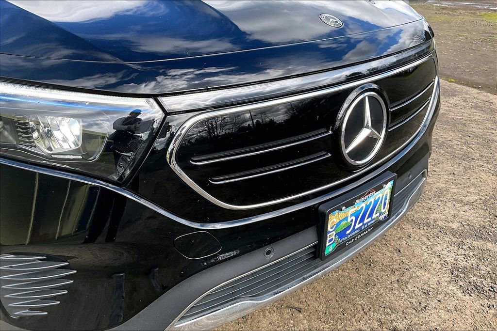 Used 2023 Mercedes-Benz EQB 250+ image 32
