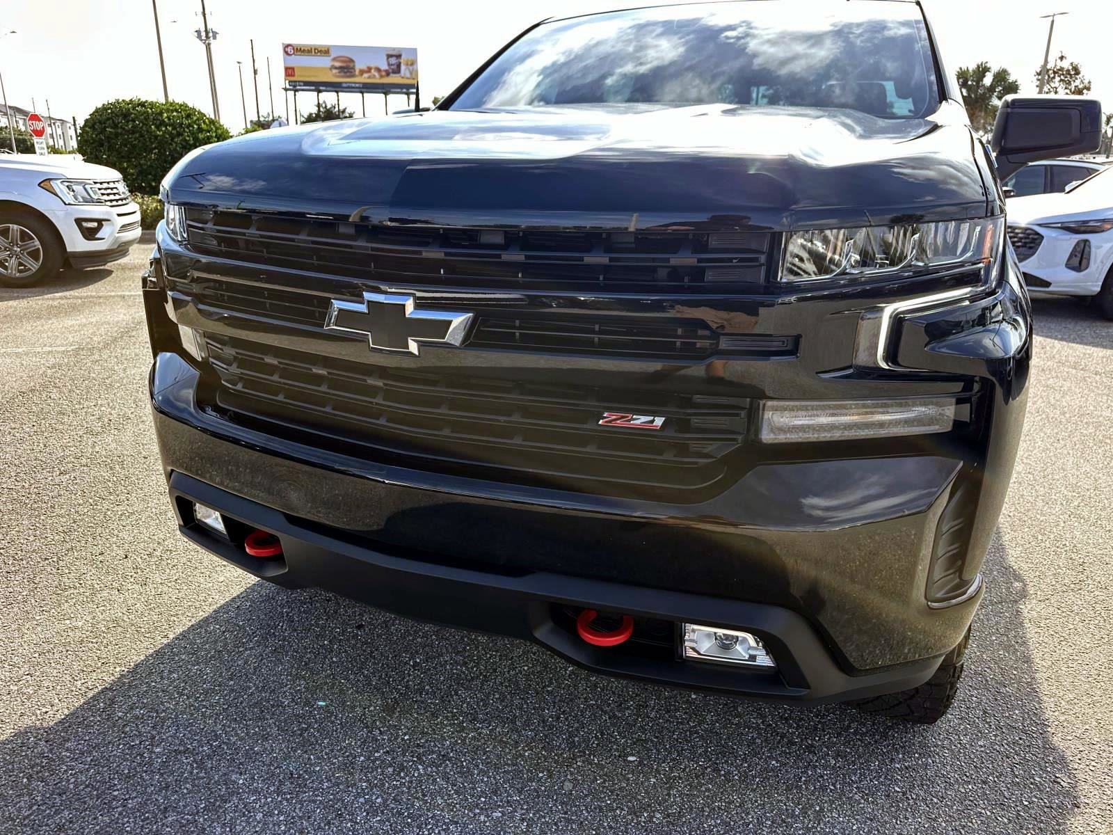 Used 2022 Chevrolet Silverado 1500 LT Trail Boss w/ Convenience Package II image 9