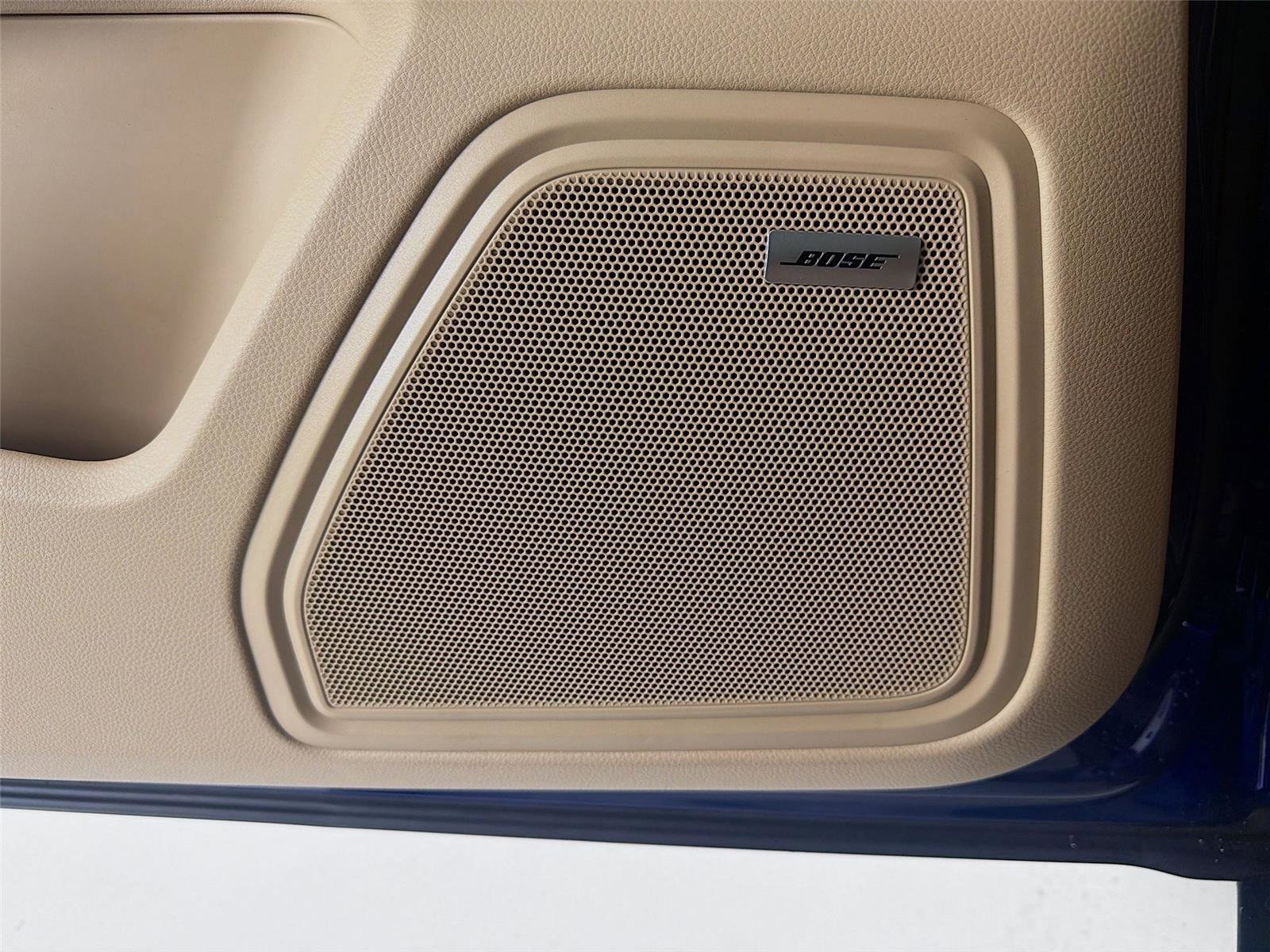 New 2026 Porsche Macan image 9