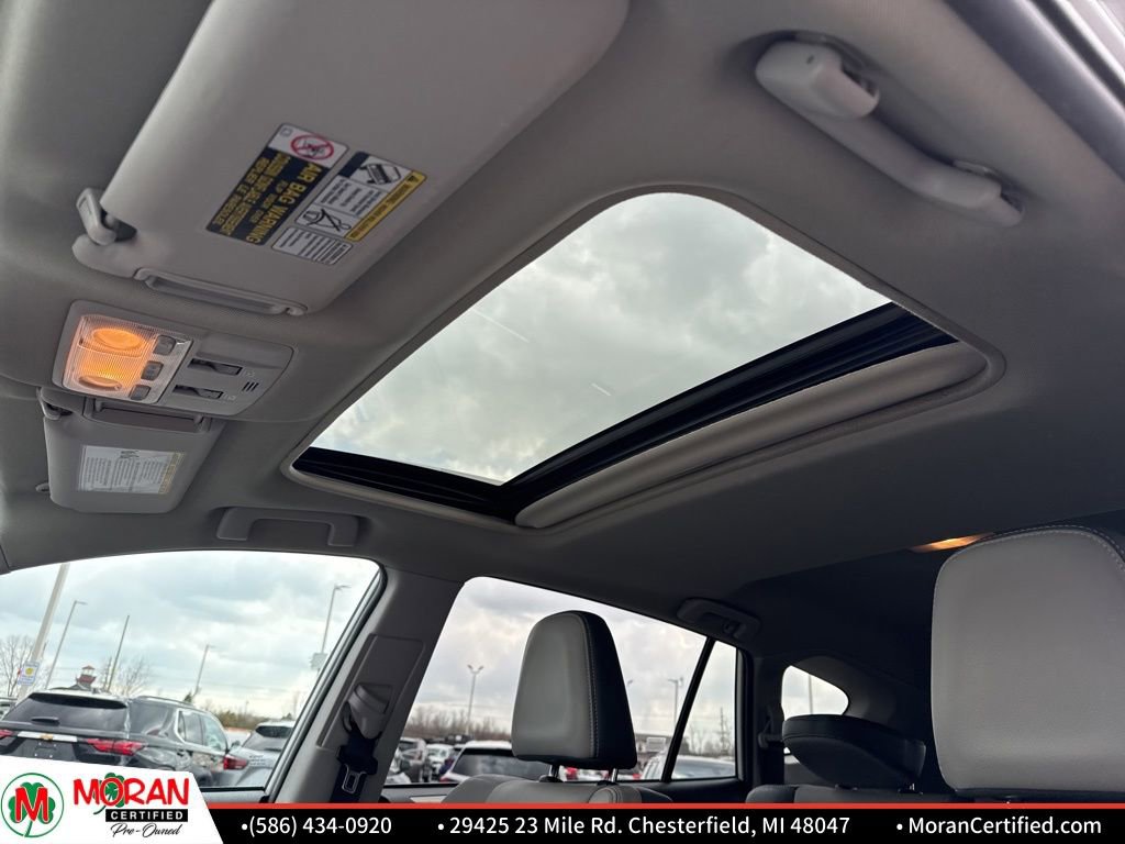 Used 2015 Toyota RAV4 Limited w/ Technology Package image 13