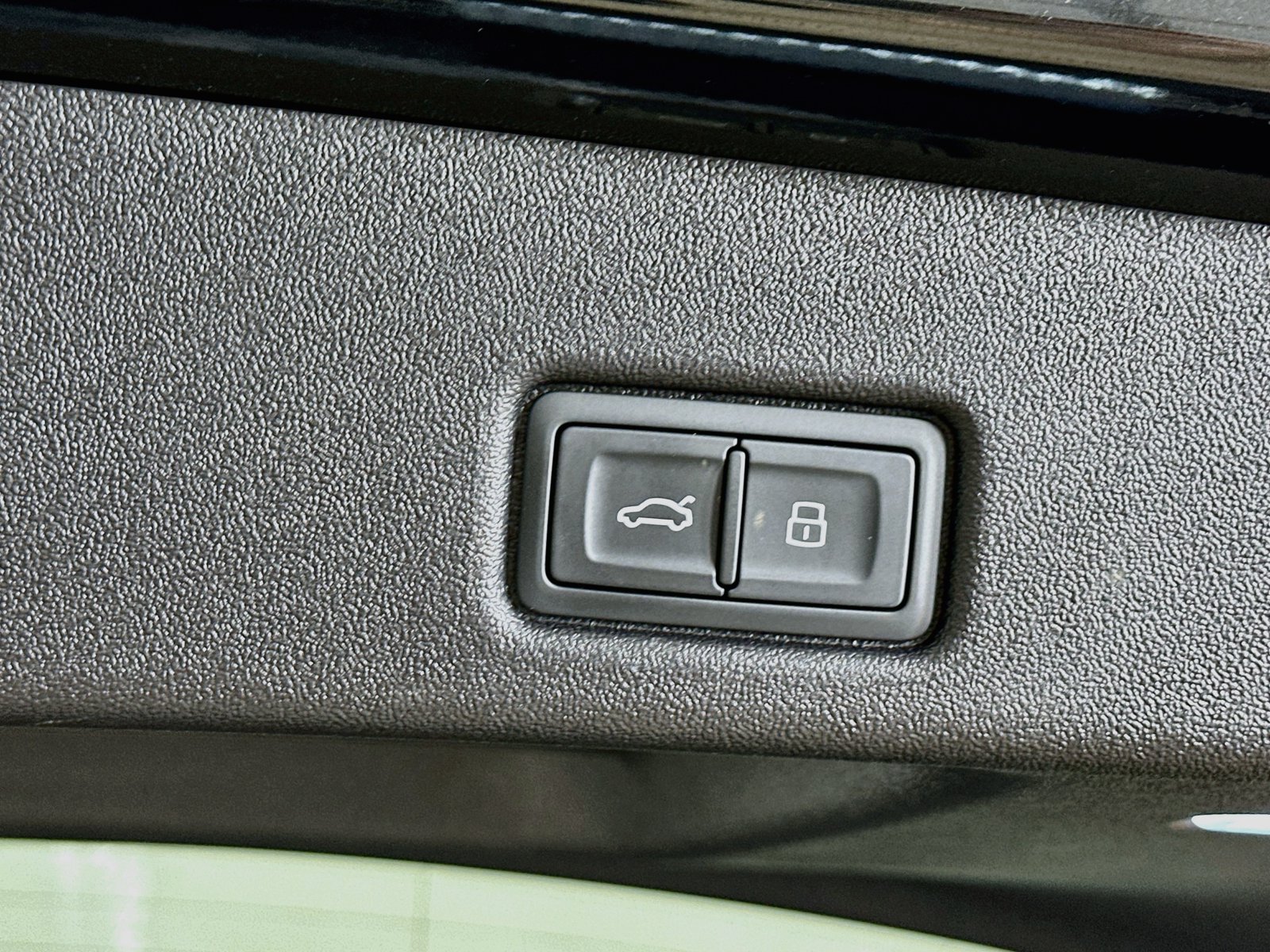 Certified 2025 Audi SQ5 Premium Plus AWD/4WD image 39