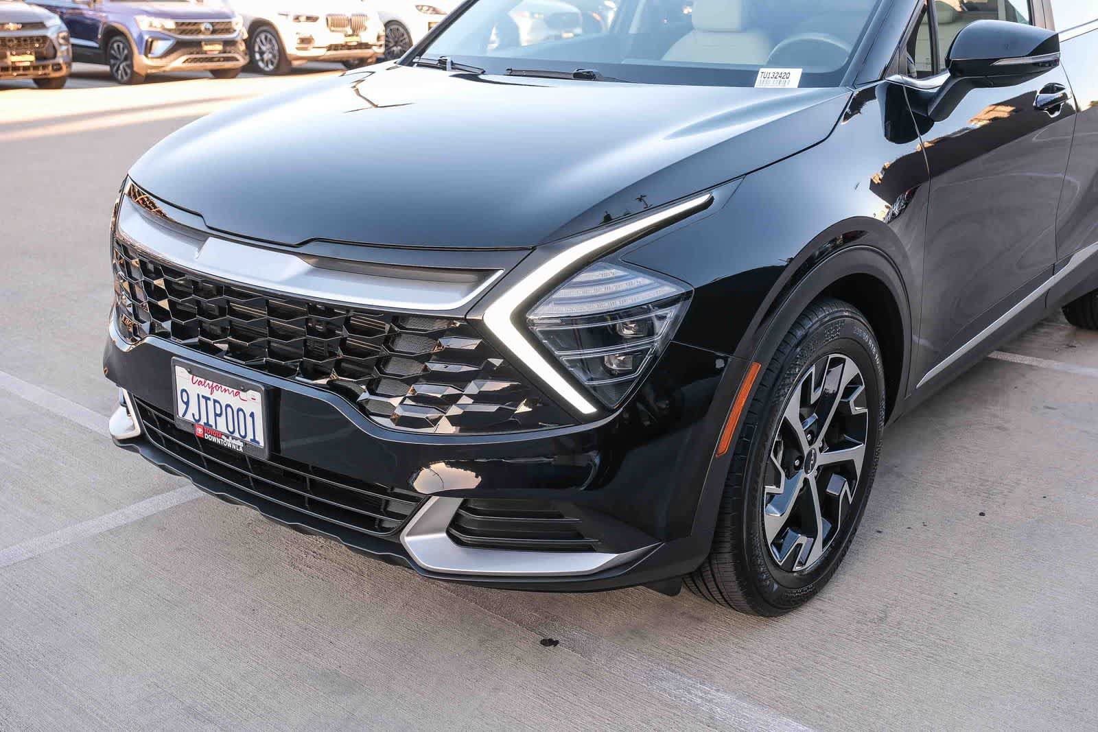 Used 2024 Kia Sportage EX FWD image 11