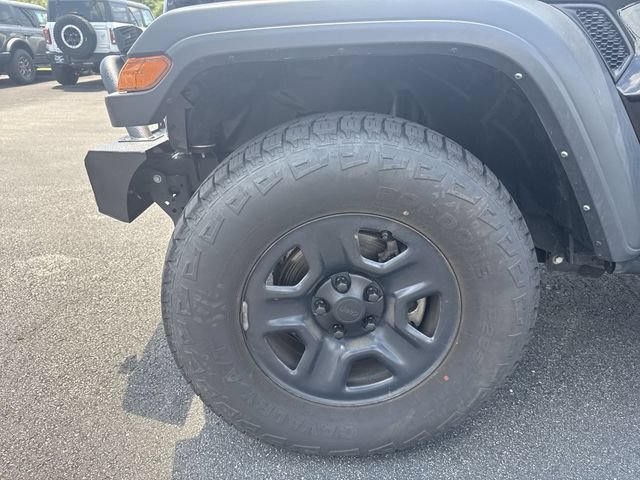 Used 2021 Jeep Gladiator Sport AWD/4WD image 17