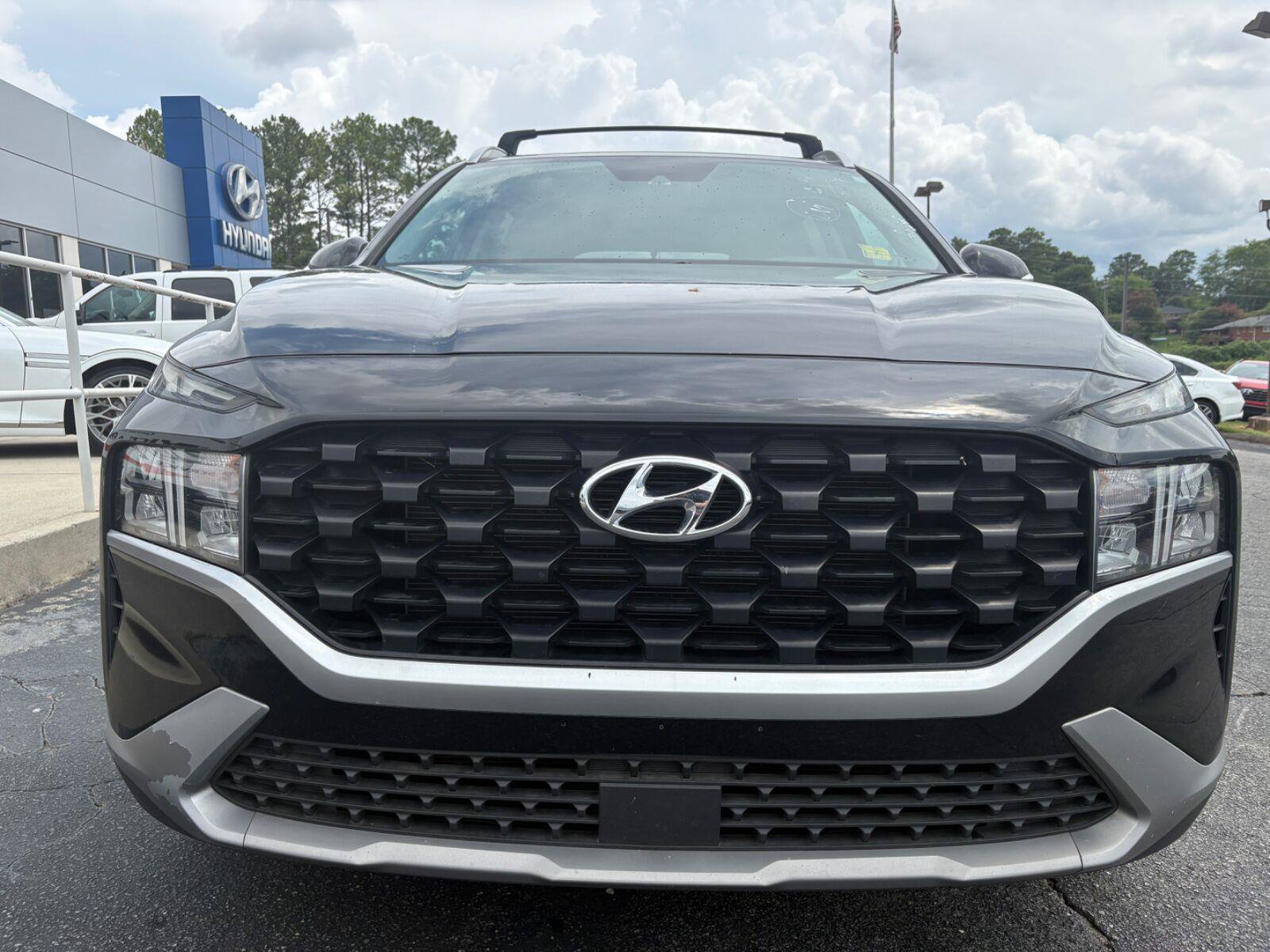 Used 2023 Hyundai Santa Fe SEL FWD image 6
