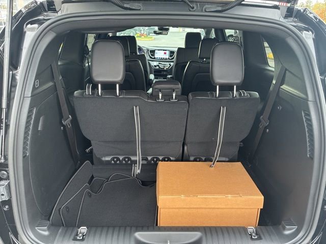 New 2026 Chrysler Voyager LX FWD image 26