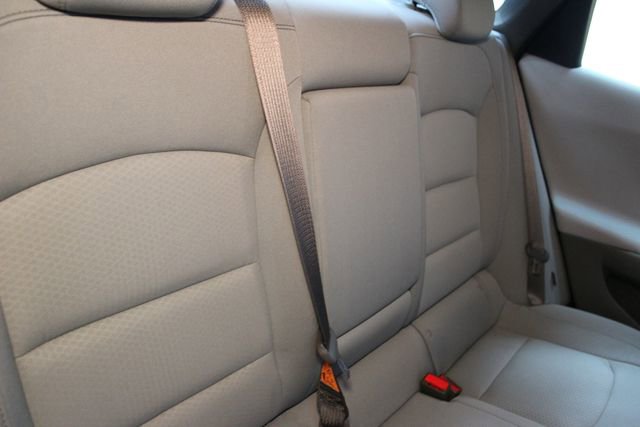Used 2018 Chevrolet Malibu LS w/ LPO, Convenience Package 2 FWD image 14