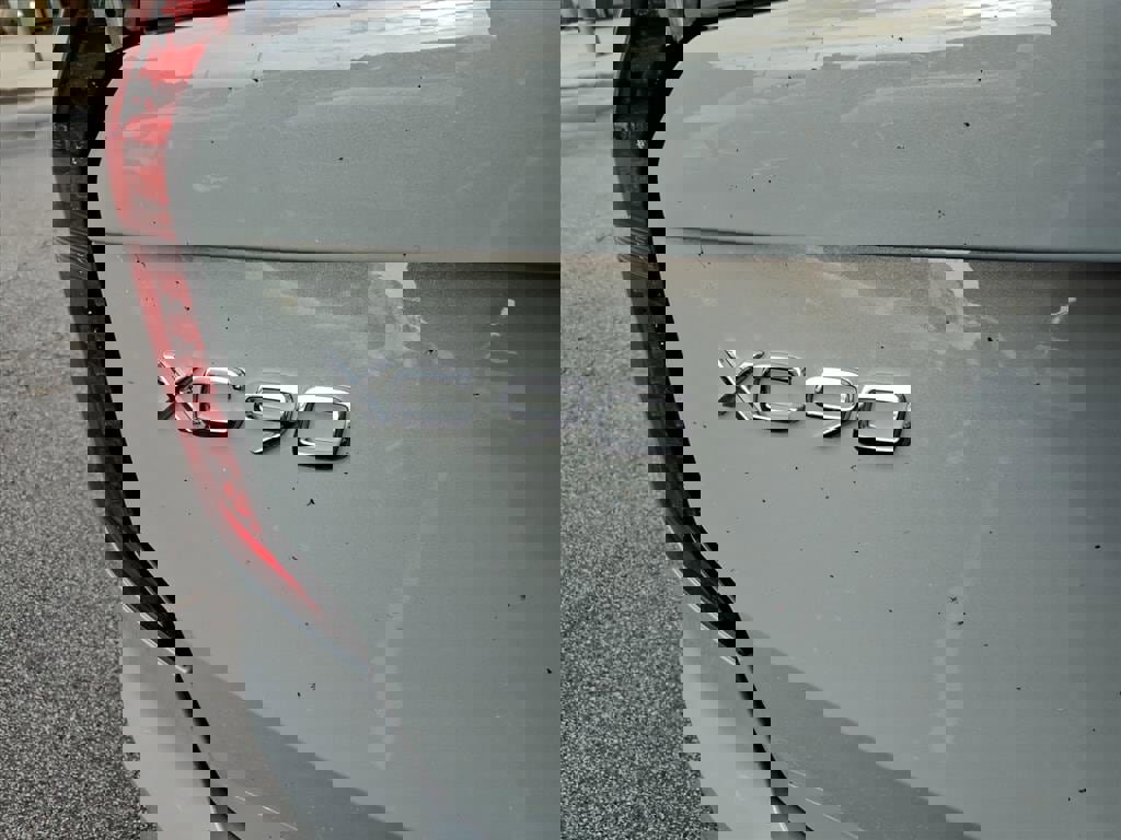 New 2026 Volvo XC90 B6 Plus w/ Protection Package Premier AWD/4WD image 5