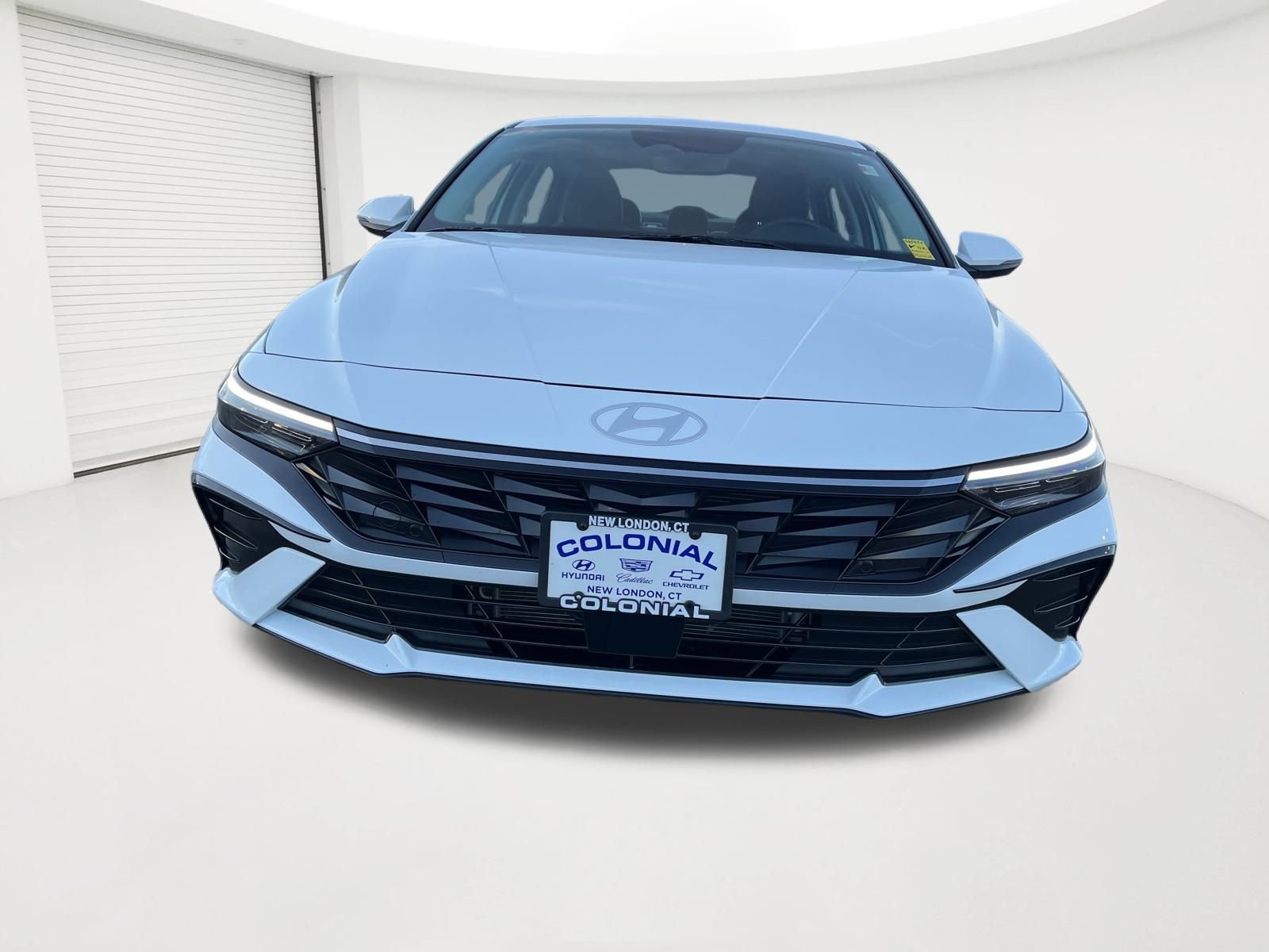 Certified 2025 Hyundai Elantra Limited image 2