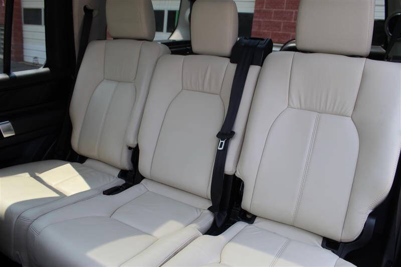 Used 2015 Land Rover LR4 HSE LUX AWD/4WD image 24