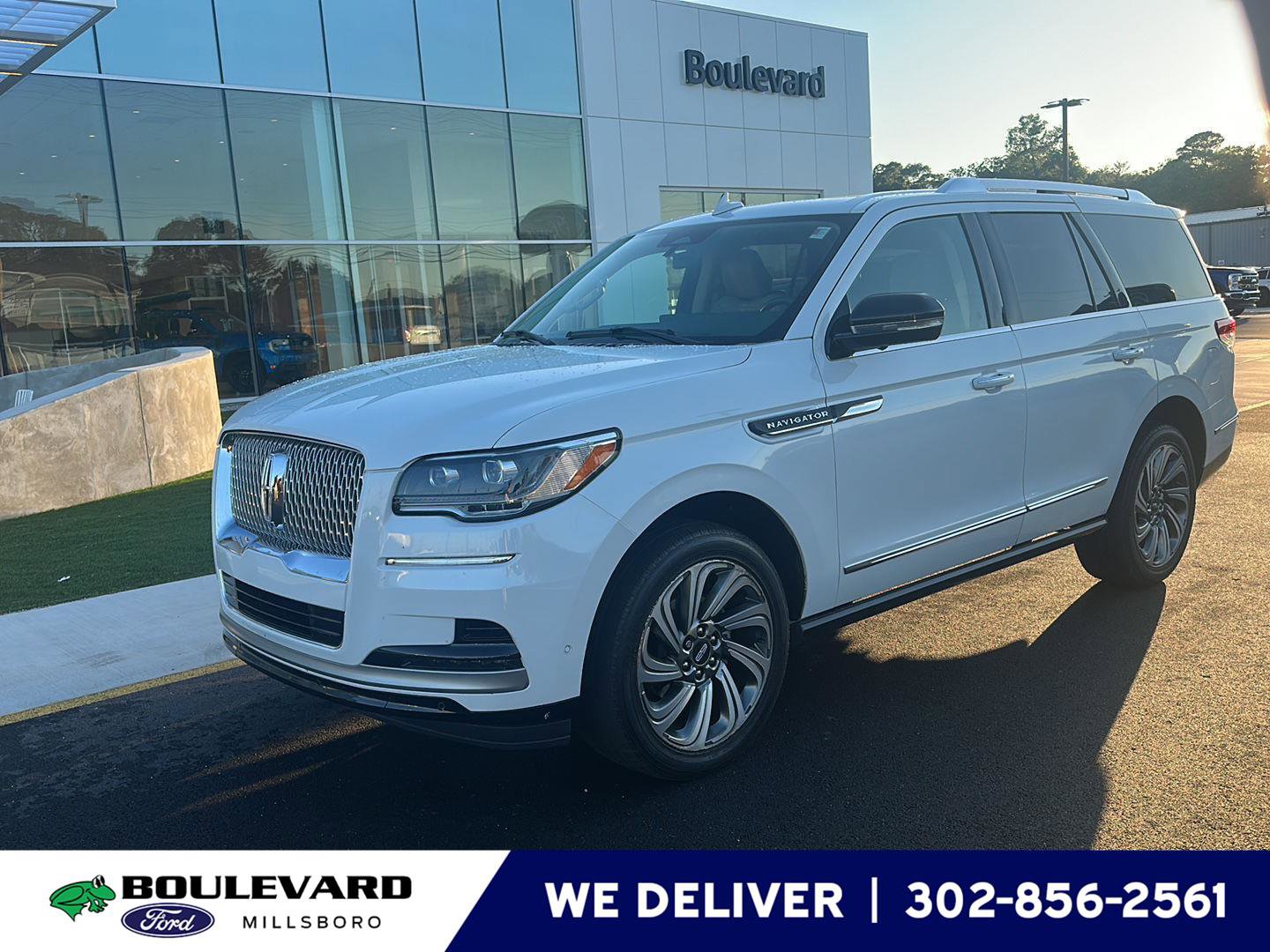 Used 2024 Lincoln Navigator Premiere