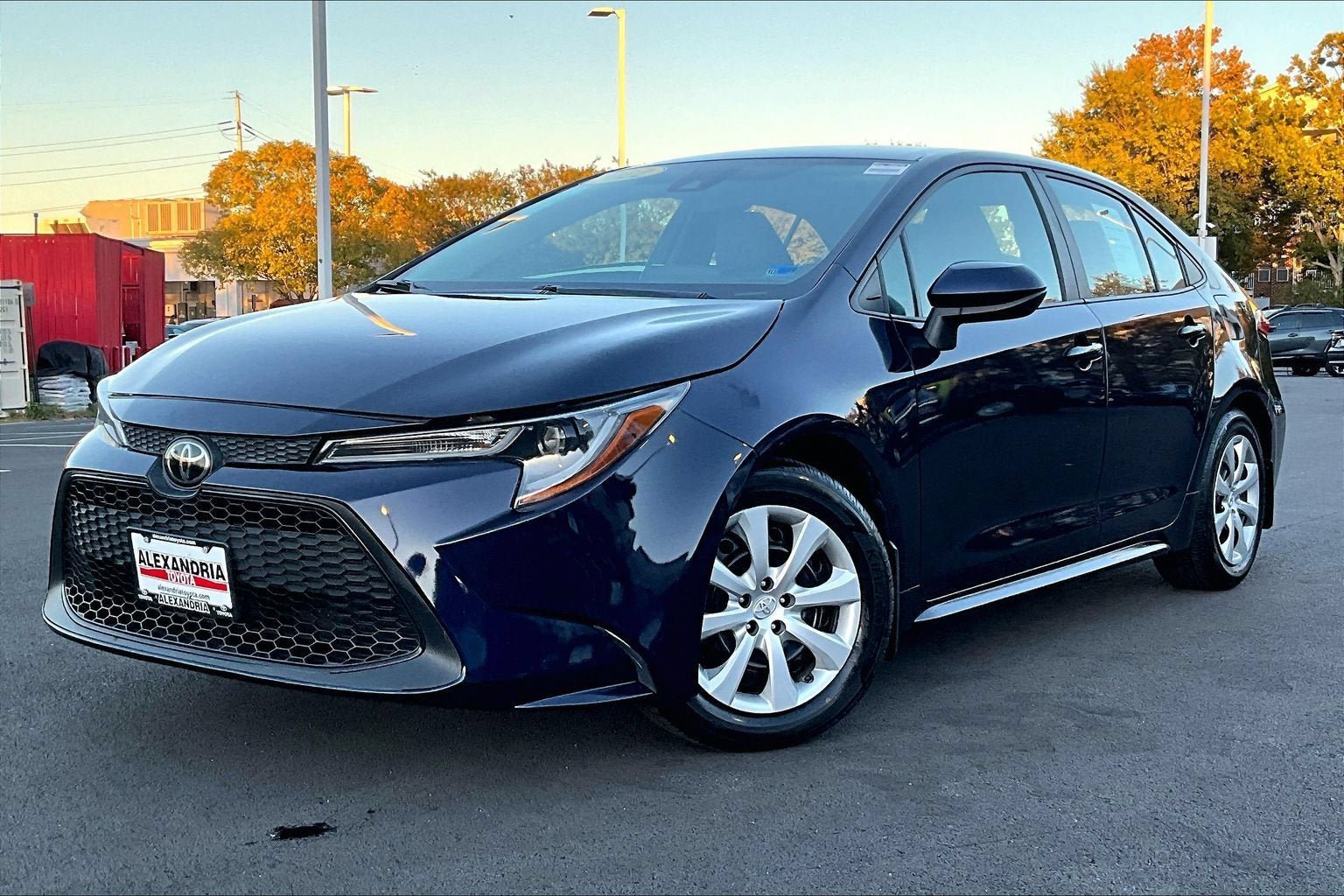 Used 2022 Toyota Corolla LE FWD image 1