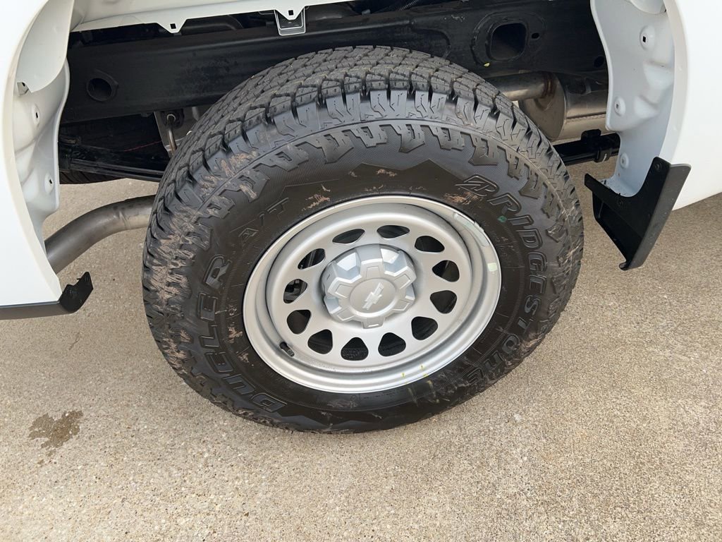 New 2025 Chevrolet Silverado 1500 W/T w/ Snow Plow Prep Package image 7