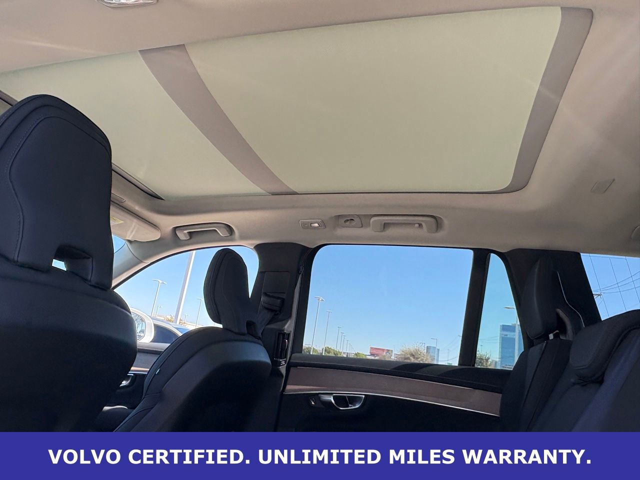 Certified 2025 Volvo XC90 B6 Plus image 32
