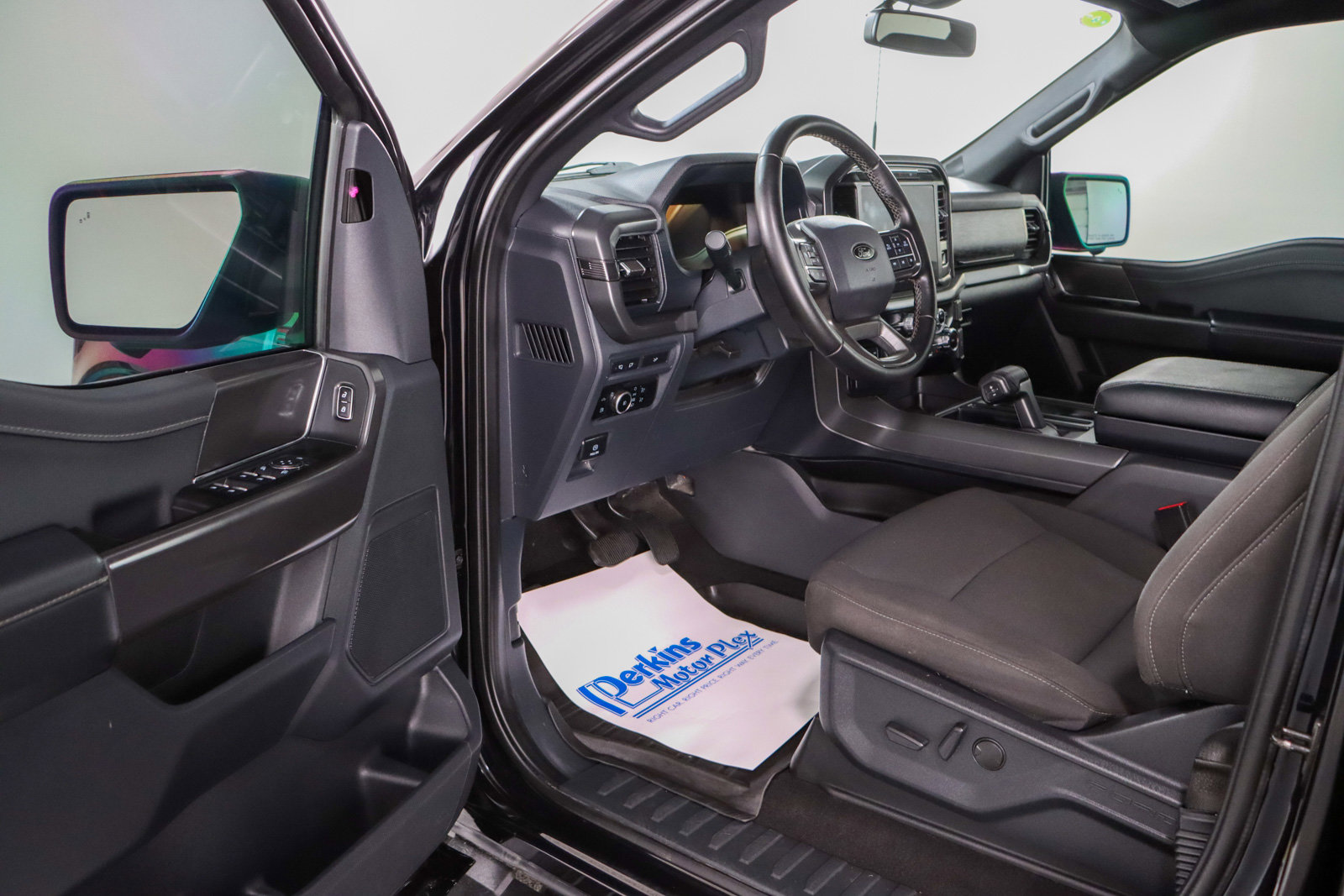 Used 2024 Ford F150 XLT w/ Equipment Group 302A MID image 3