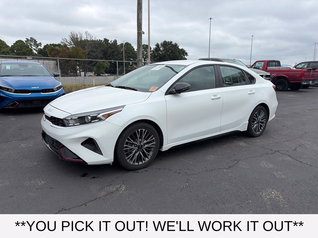 Used 2022 Kia Forte GT-Line w/ GT-Line Technology Package FWD image 3