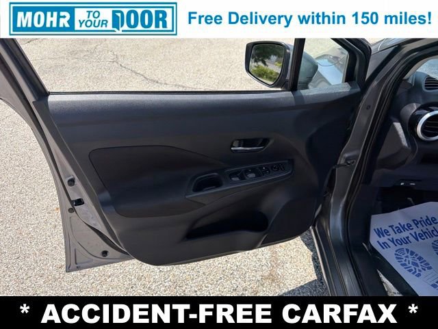Used 2021 Nissan Versa SV FWD image 9