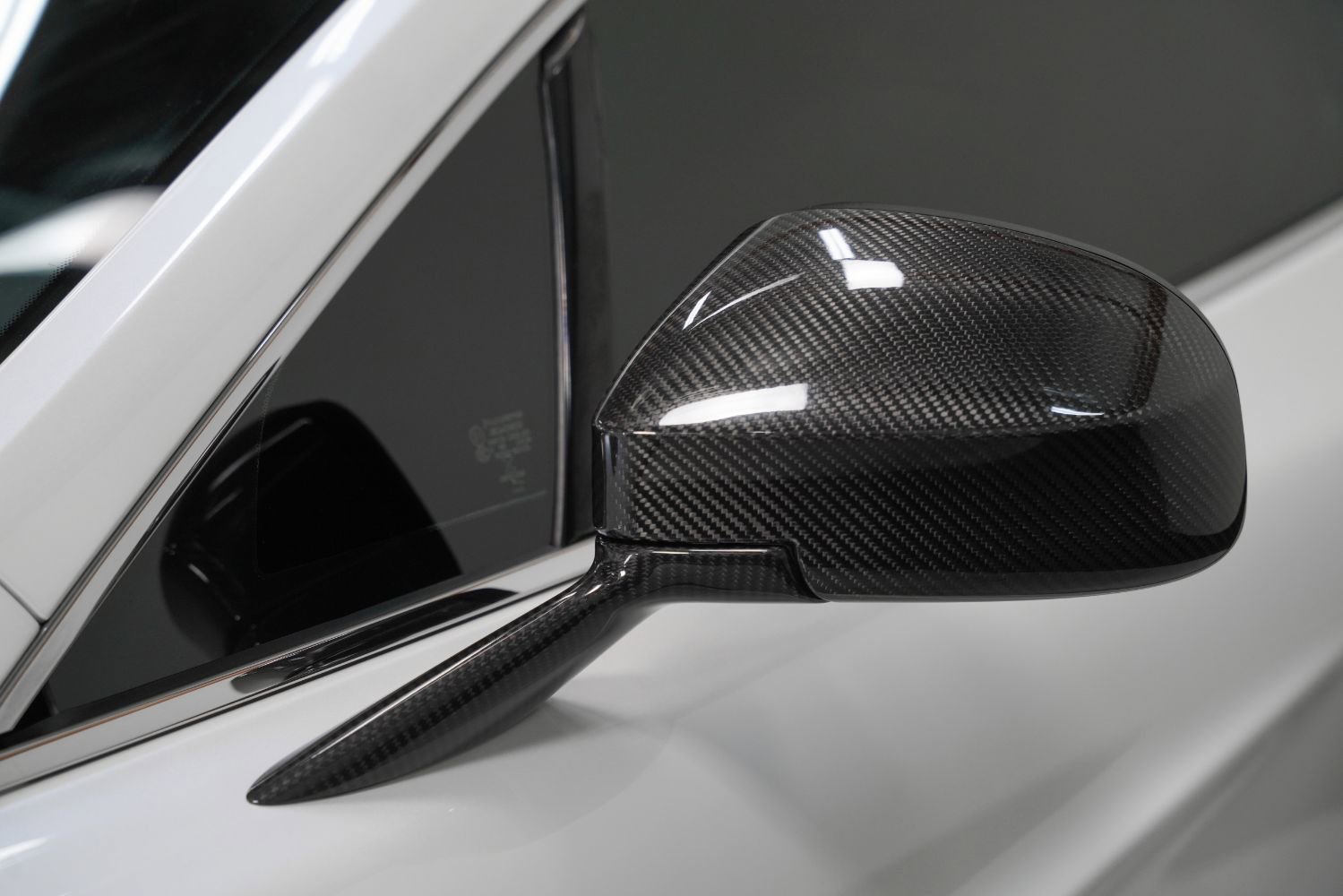 Used 2014 Aston Martin Vanquish Coupe image 16