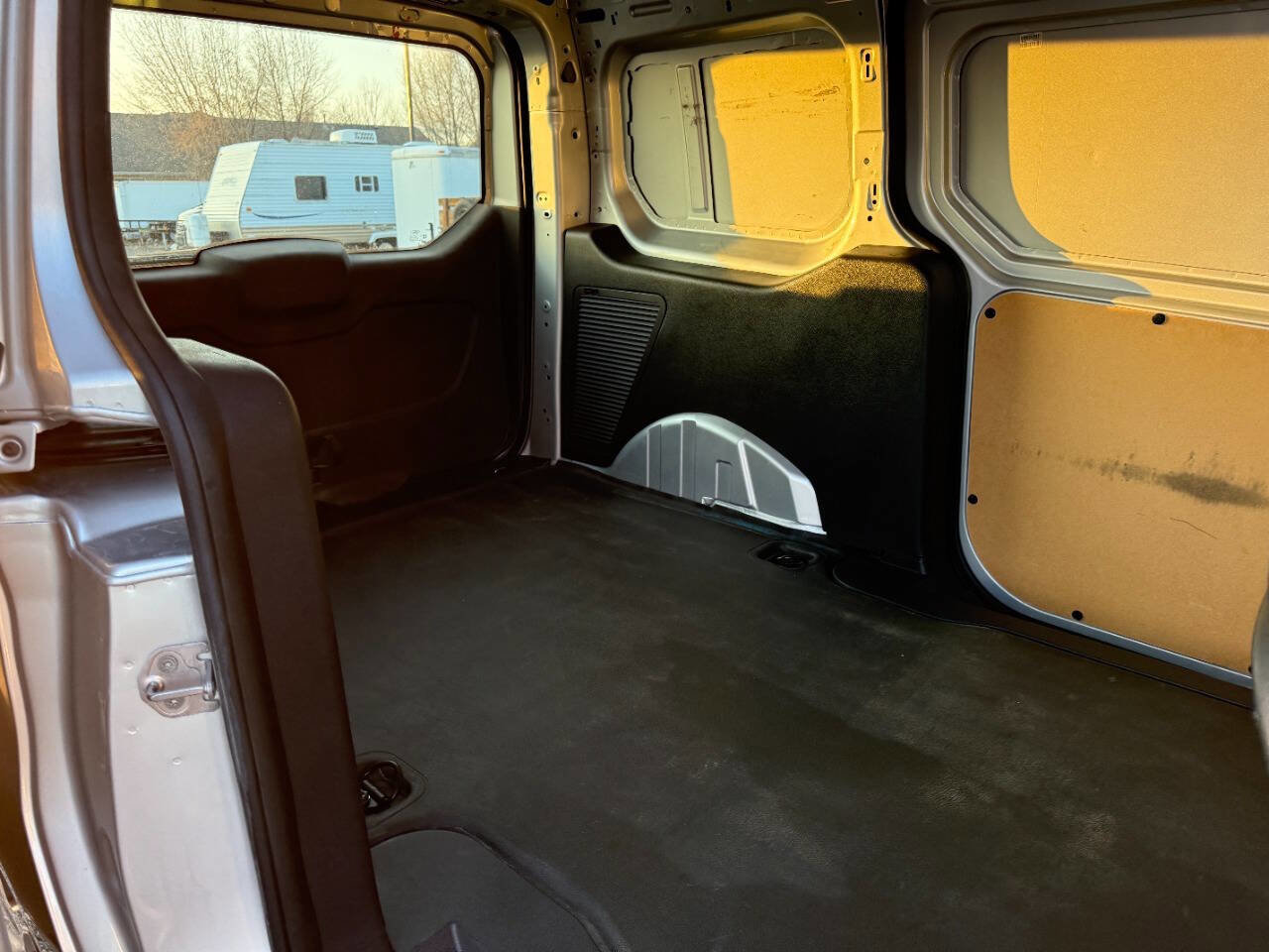 Used 2017 Ford Transit Connect XL FWD image 26