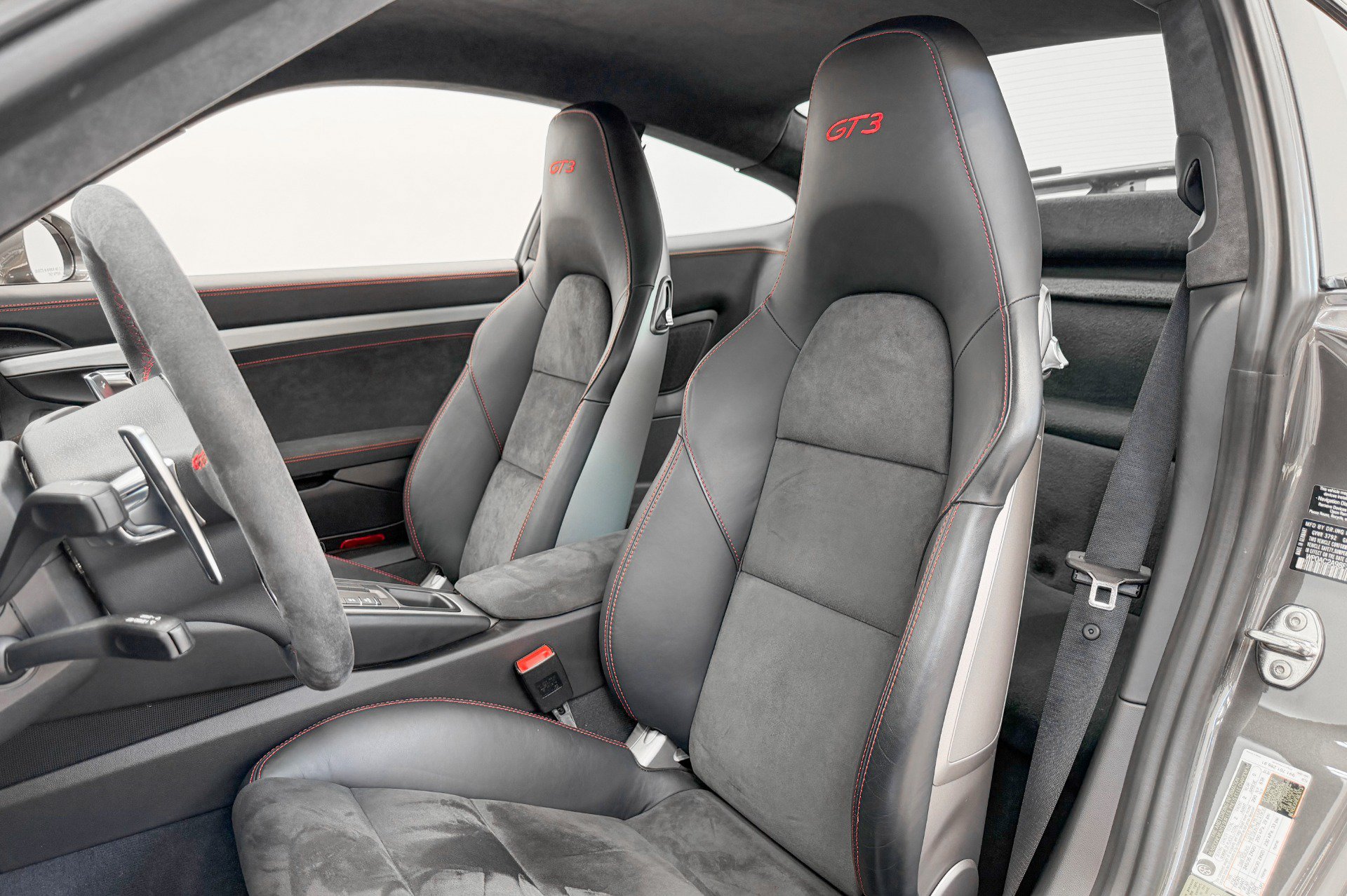 Used 2015 Porsche 911 GT3 RWD image 24