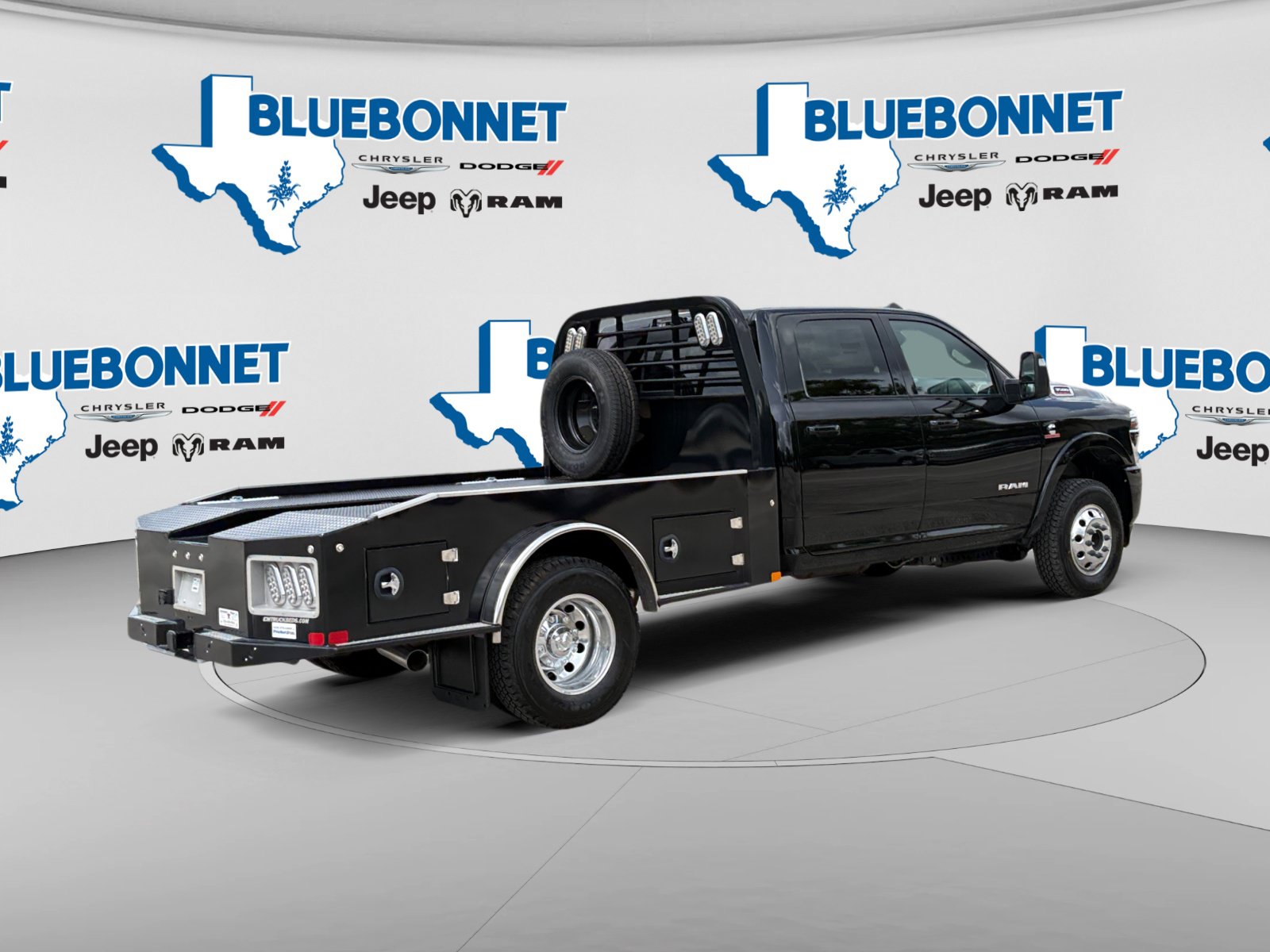 New 2026 RAM 3500 Big Horn w/ Laramie Trim Package AWD/4WD image 5