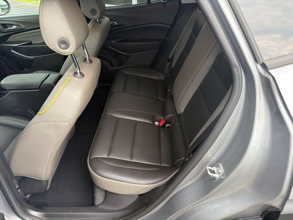 Used 2024 Chevrolet Trax ACTIV w/ Sunroof Package FWD image 27