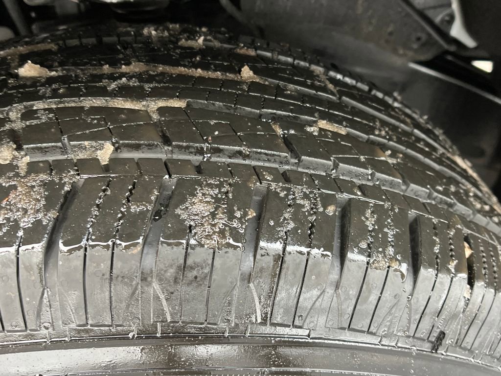 Used 2025 Toyota Tacoma TRD Sport w/ TRD Sport Upgrade Package image 25