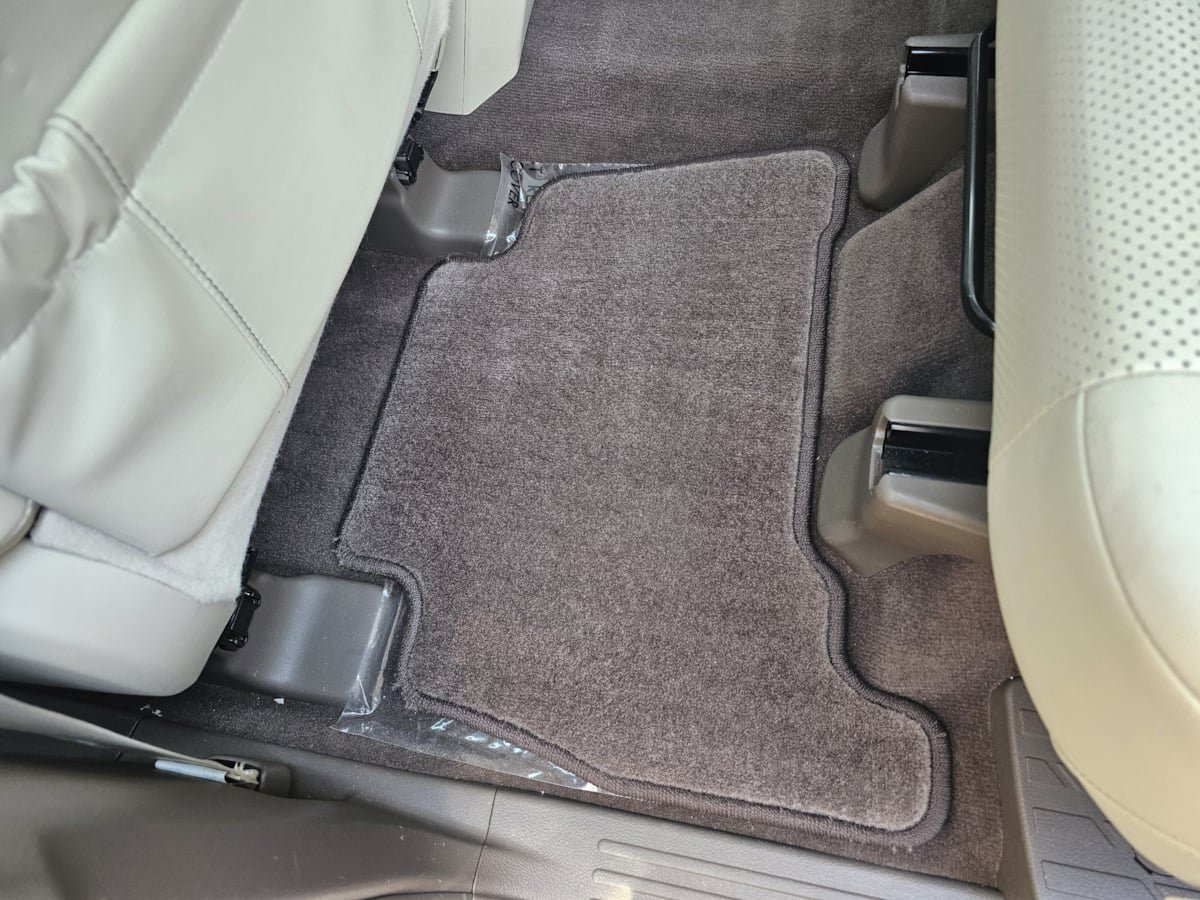 Used 2012 Lexus GX 460 w/ Comfort Plus Pkg AWD/4WD image 31