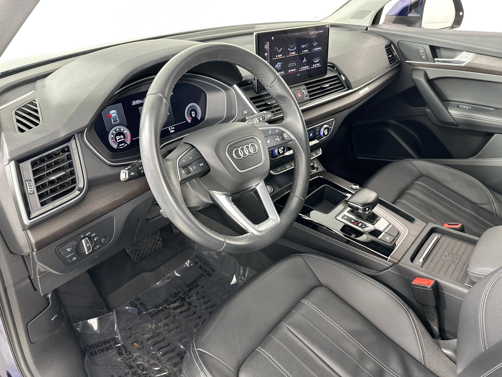 Used 2021 Audi Q5 2.0T Premium Plus w/ Premium Plus Package AWD/4WD image 9