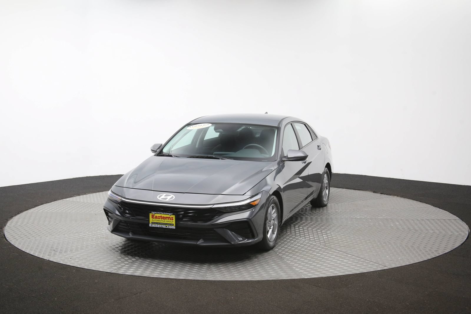 Used 2024 Hyundai Elantra SE FWD image 52