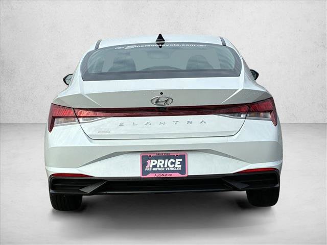 Used 2023 Hyundai Elantra SEL image 6
