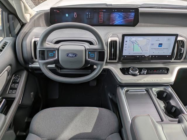 New 2025 Ford Expedition Max Active RWD image 15